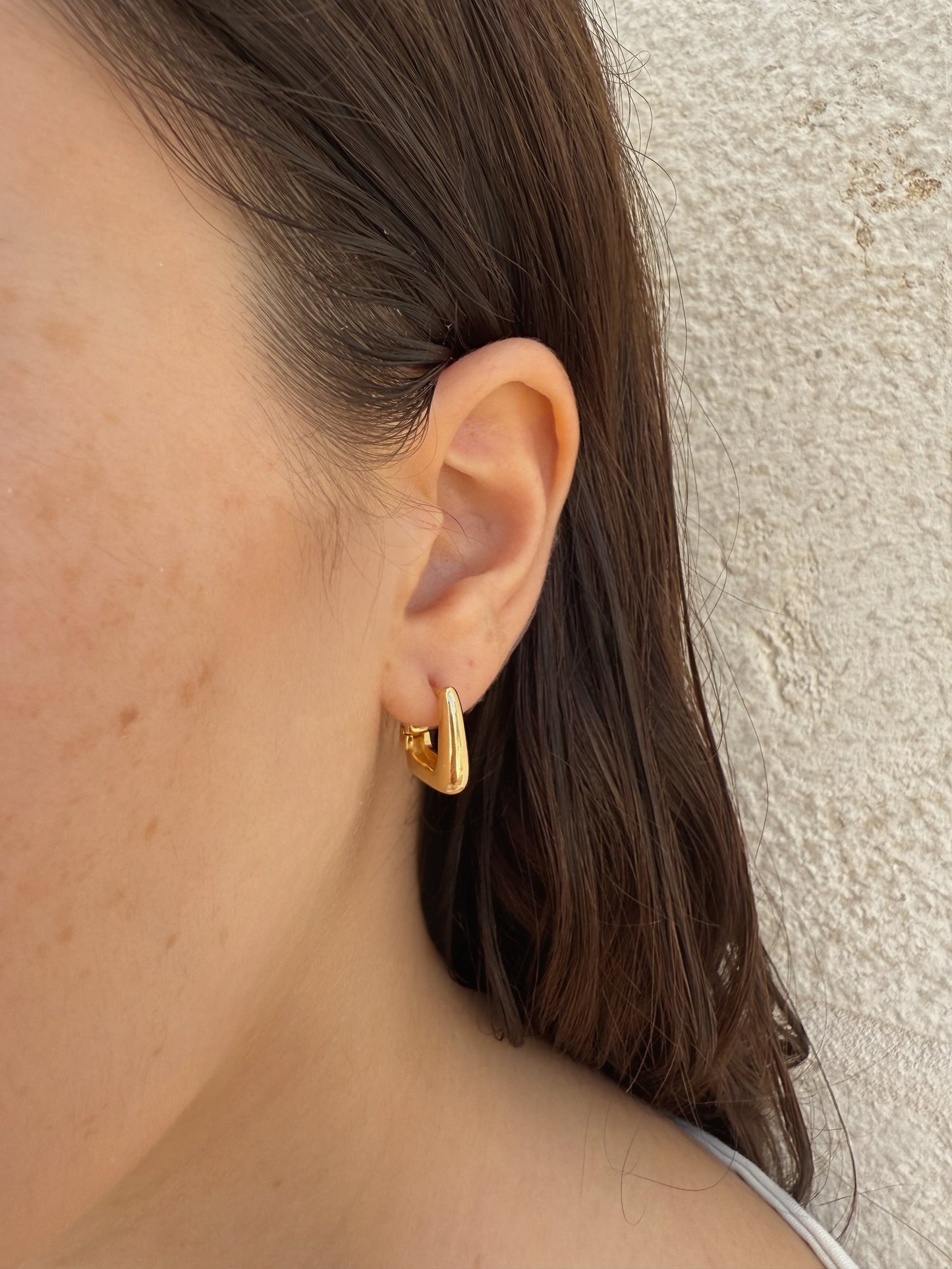 עגילי חישוק מודרנית קטן